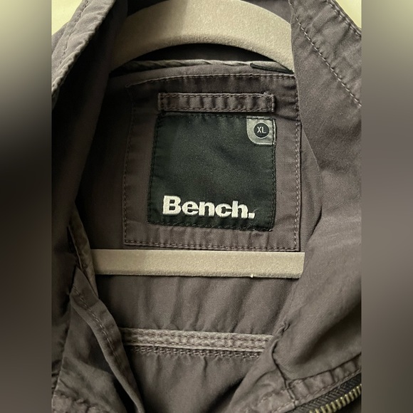 Bench jacket - Picture 3 of 3